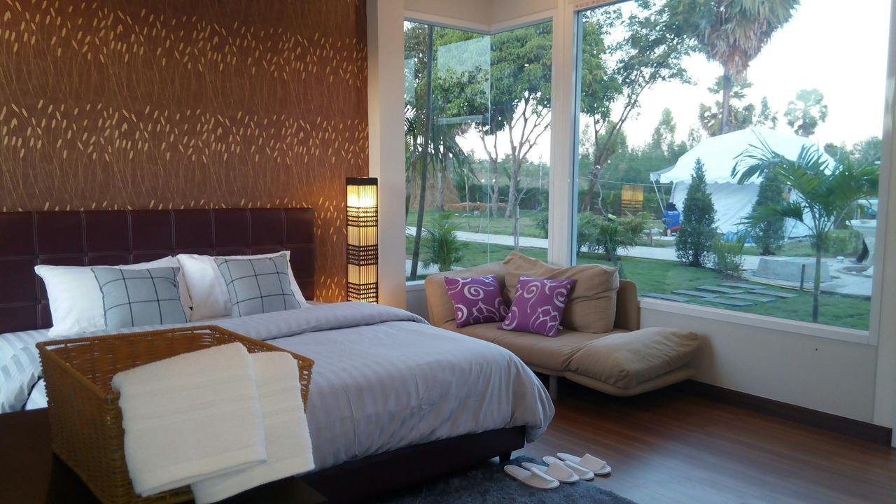 Bluemoon Riverside Phibun Mangsahan Extérieur photo